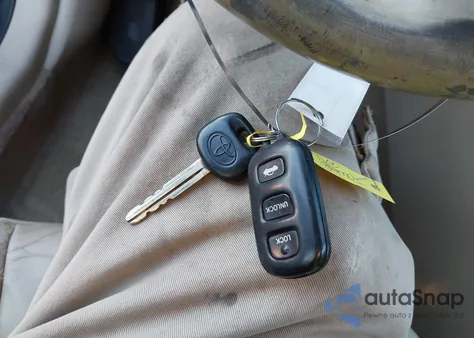 2001 Toyota Avalon Xls z USA, uszkodzony, nr VIN 4T1BF28BX1U187875